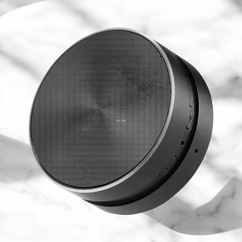 STICKBEAT – El altavoz transforma superficies
